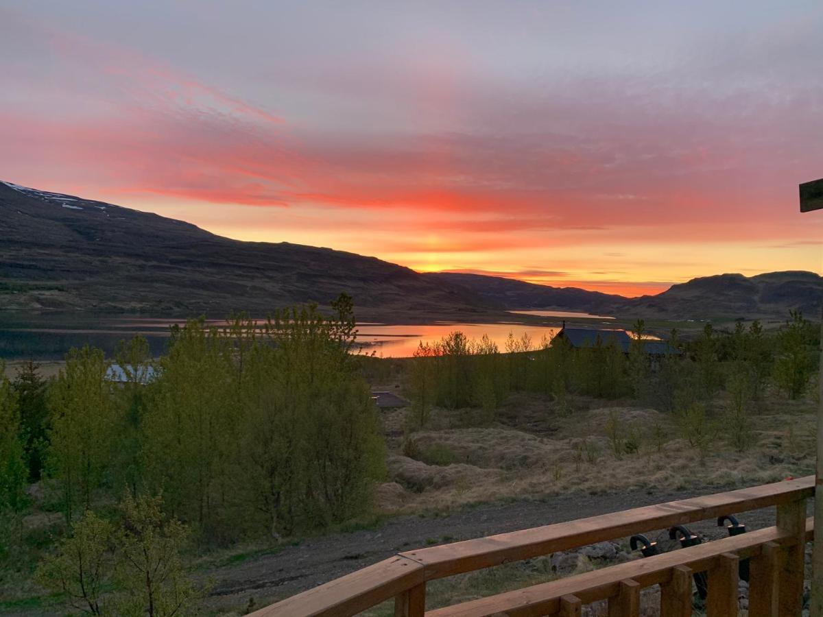 Icelandic Lake House Akranes Bagian luar foto
